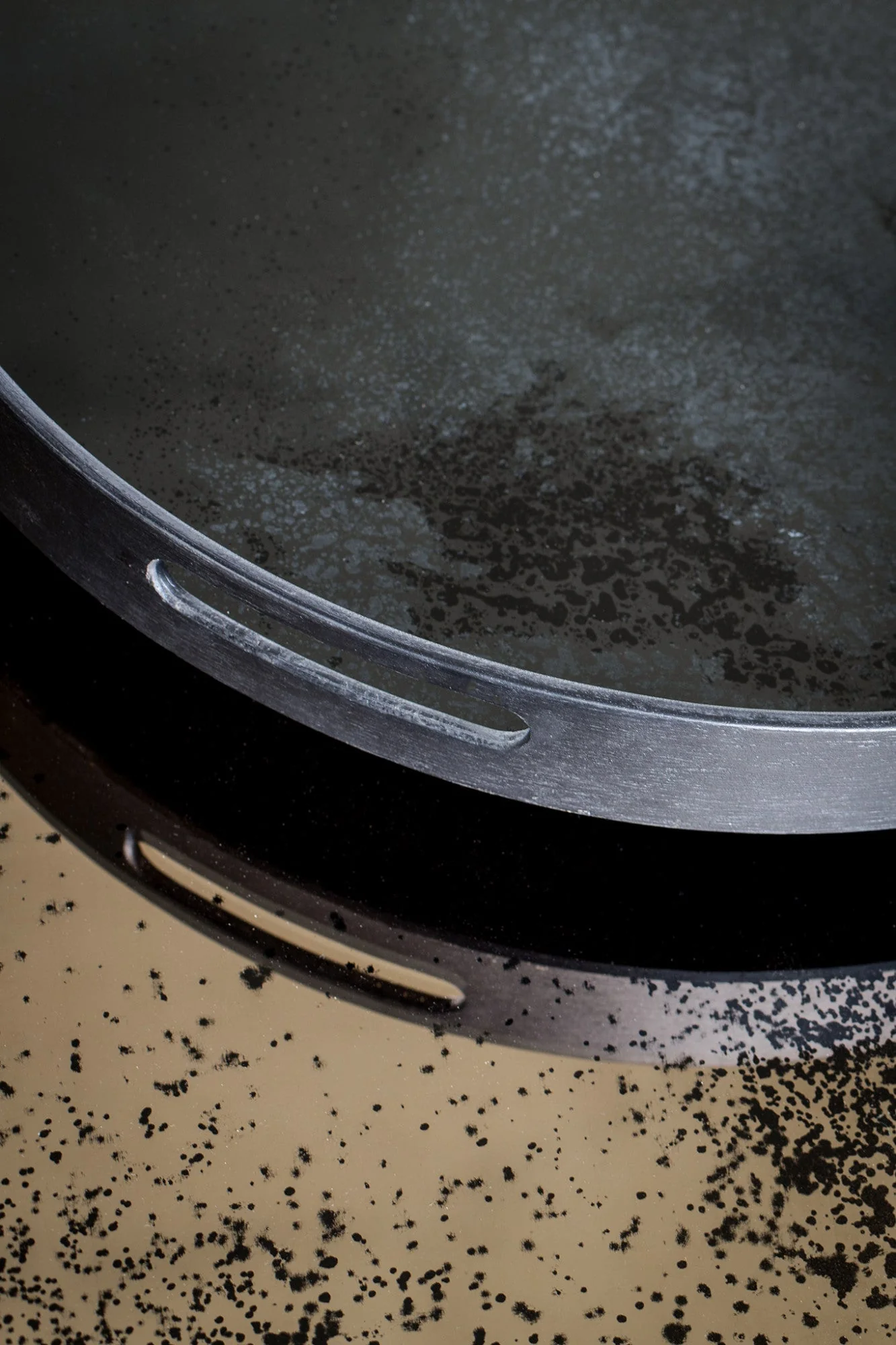 Charcoal Mirror Tray - Round / Small - Image 3