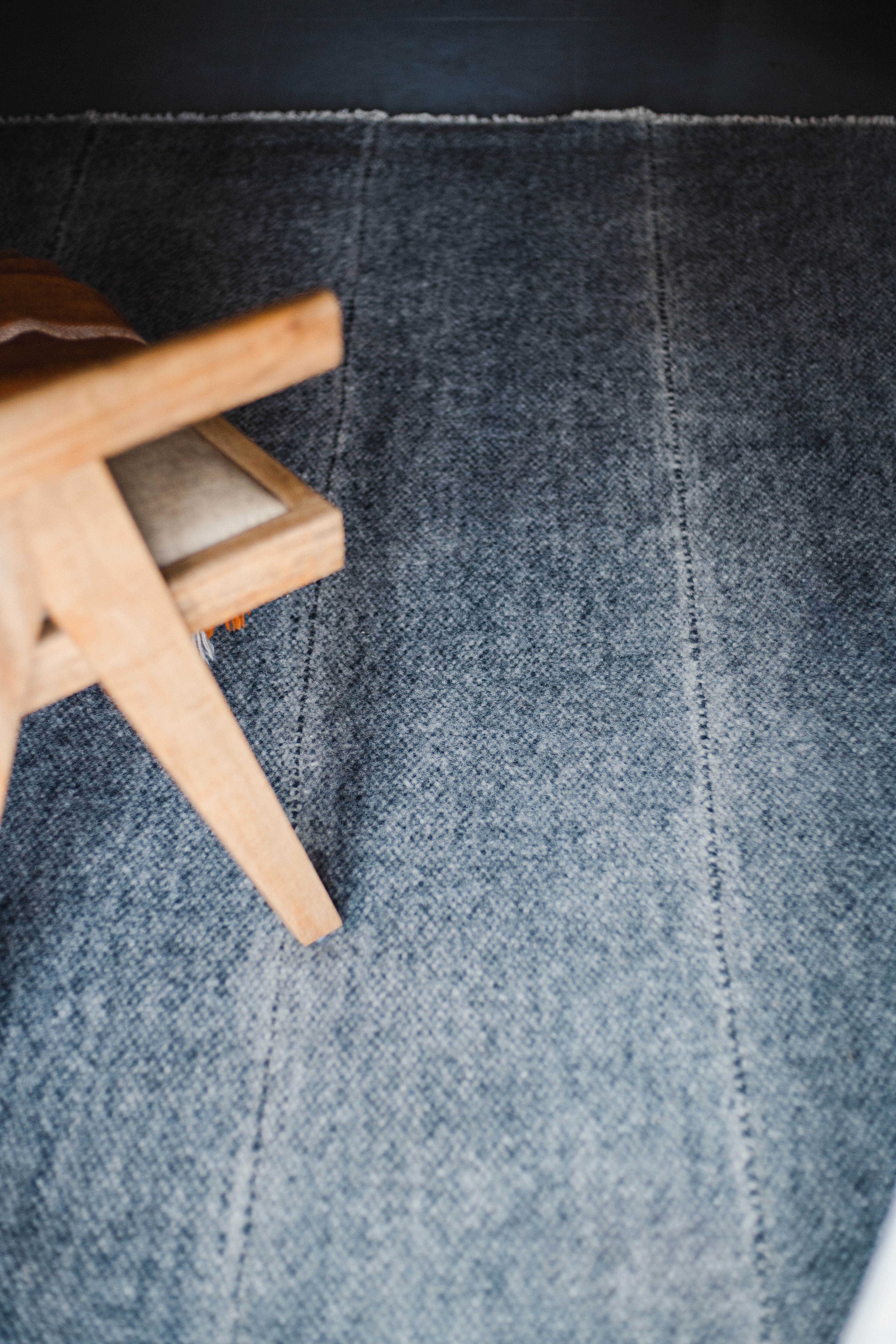 Radhi Rug - Silver - Image 3