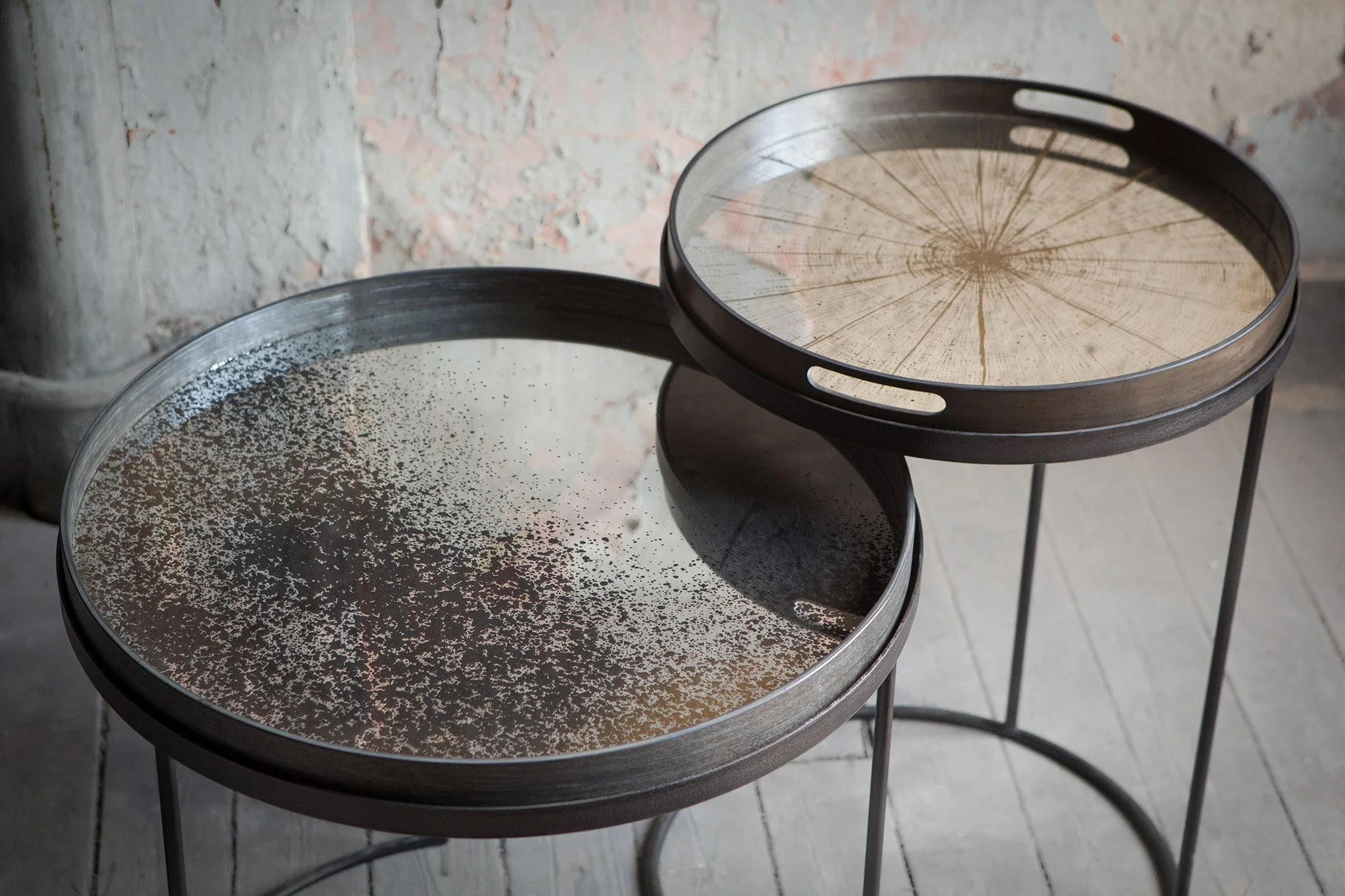 Slice Mirror Tray Light Aged - Round / Small - Image 4